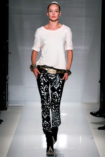 Look 4